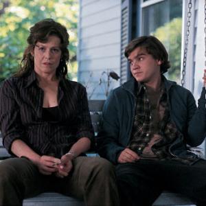 Still of Sigourney Weaver and Emile Hirsch in Imaginary Heroes 2004