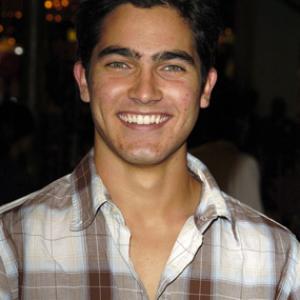 Tyler Hoechlin at event of Surviving Christmas 2004
