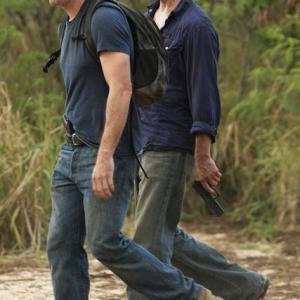 Still of Matthew Fox and Josh Holloway in Dinge 2004