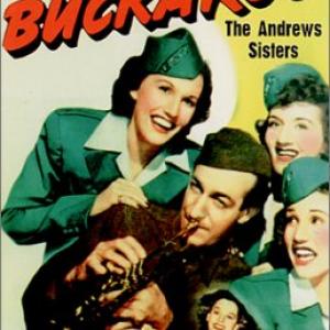 Laverne Andrews, Maxene Andrews, Patty Andrews, Jennifer Holt, Harry James and The Andrews Sisters in Private Buckaroo (1942)