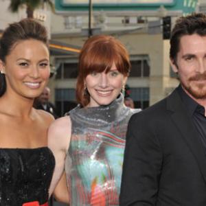 Christian Bale Bryce Dallas Howard and Moon Bloodgood at event of Terminator Salvation 2009