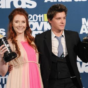 Bryce Dallas Howard and Xavier Samuel at event of 2011 MTV Movie Awards 2011