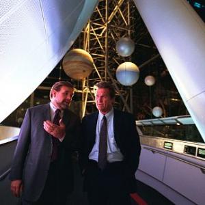 Still of Jeff Bridges and Brian Howe in KPAX 2001
