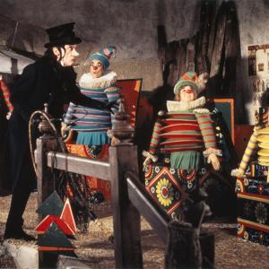 Still of Dick Van Dyke, Adrian Hall, Robert Helpmann, Sally Ann Howes and Heather Ripley in Chitty Chitty Bang Bang (1968)