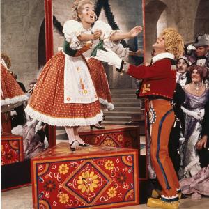 Still of Dick Van Dyke and Sally Ann Howes in Chitty Chitty Bang Bang 1968