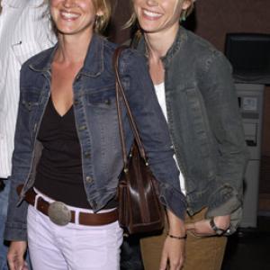 Julie Bowen and Jana Marie Hupp at event of The Chacircteau 2001