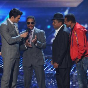 Still of Jackie Jackson, Marlon Jackson and Tito Jackson in The X Factor (2011)