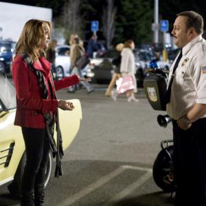 Still of Kevin James and Jayma Mays in Paul Blart: Mall Cop (2009)