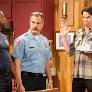ICarly IPear Store Episode. Stephen Jared as recurring role of Chief Donker ops Jerry Trainor as Spencer Shay.