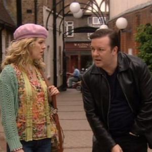 Still of Ricky Gervais and Ashley Jensen in Extras 2005