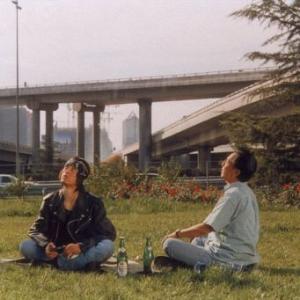 Still of Hongshen Jia and Fengsen Jia in Zuotian 2001