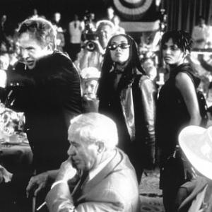 Still of Warren Beatty Halle Berry Ariyan A Johnson and Michelle Morgan in Bulworth 1998