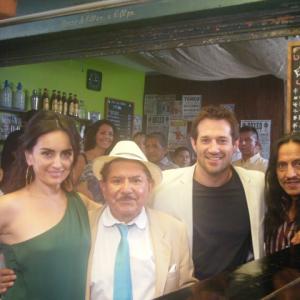Brian D Johnson on set starring with Ana de la Reguera  Jose Luis Rojas and Antonio Monroy