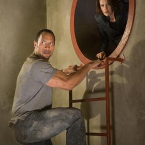 Still of Carla Gugino and Dwayne Johnson in Race to Witch Mountain 2009