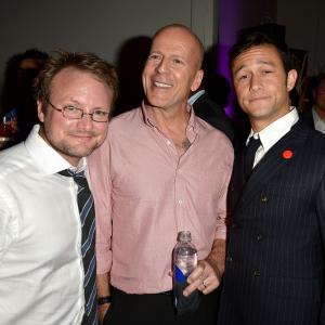 Bruce Willis Joseph GordonLevitt and Rian Johnson at event of Laiko kilpa 2012