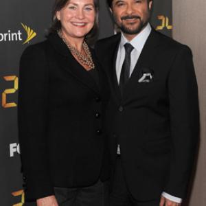Cherry Jones and Anil Kapoor at event of 24 (2001)
