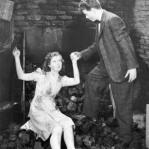 Marcia Mae Jones and Jackie Moran in Haunted House (1940)