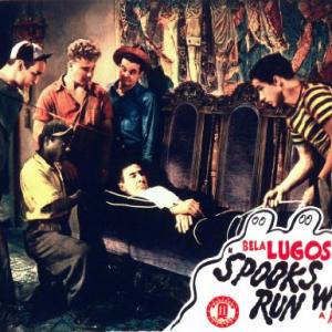 Bela Lugosi Leo Gorcey Huntz Hall Bobby Jordan and Ernest Morrison in Spooks Run Wild 1941