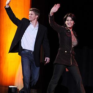 Still of Lesli Kay and Thad Luckinbill in Ghost Whisperer: Stage Fright (2009)