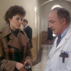 Still of Cynthia Sikes and Ed Flanders in St Elsewhere 1982