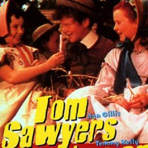 Cora Sue Collins, Ann Gillis and Tommy Kelly in The Adventures of Tom Sawyer (1938)
