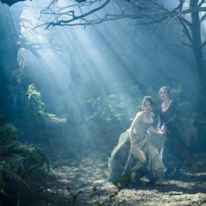 Still of Anna Kendrick and Emily Blunt in Into the Woods (2014)