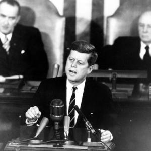 Still of John F. Kennedy in In the Shadow of the Moon (2007)