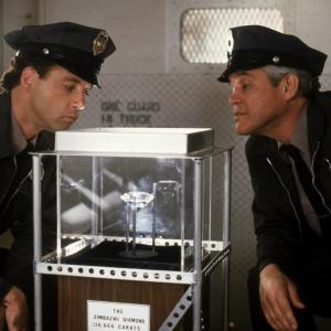 Still of GW Bailey and Lance Kinsey in Police Academy 6 City Under Siege 1989