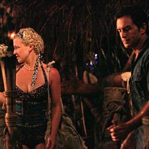 Still of Jessica Kiper and Jeff Probst in Survivor 2000