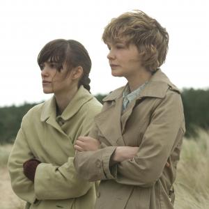 Still of Keira Knightley and Carey Mulligan in Never Let Me Go 2010