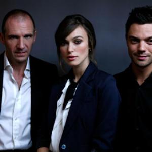 Ralph Fiennes Keira Knightley and Dominic Cooper at event of The Duchess 2008