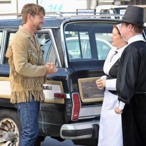 Still of Amanda Carlin Kelly Connell and Zachary Knighton in Happy Endings 2011
