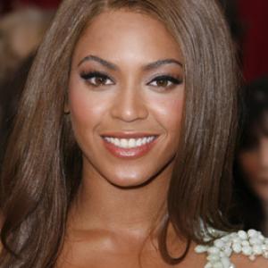 Beyoncé Knowles at event of The 79th Annual Academy Awards (2007)