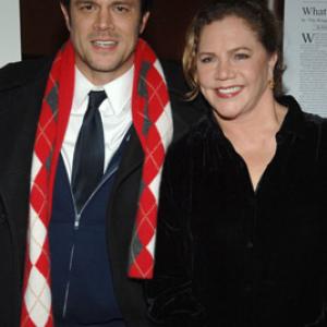 Kathleen Turner and Johnny Knoxville at event of The Ringer 2005