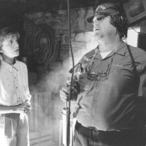 Still of John Goodman and Harley Jane Kozak in Arachnophobia 1990