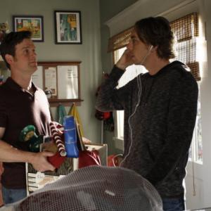 Still of Peter Krause and Dax Shepard in Parenthood 2010