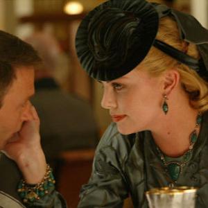 Still of Charlize Theron and Thomas Kretschmann in Head in the Clouds (2004)