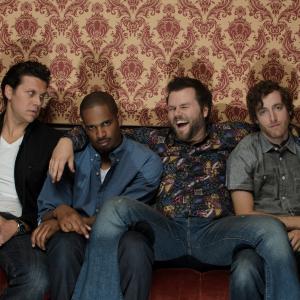 Still of Tyler Labine Damon Wayans Jr Hayes MacArthur and Thomas Middleditch in Someone Marry Barry 2014