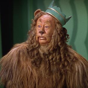 Still of Bert Lahr in The Wizard of Oz (1939)