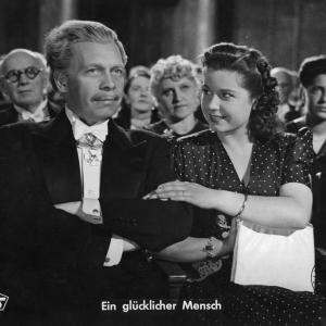 Still of Ewald Balser and Maria Landrock in Ein gluumlcklicher Mensch 1943