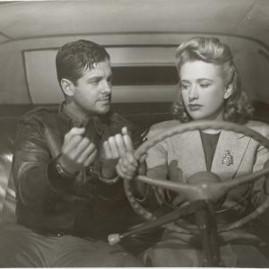 Still of Robert Cummings and Priscilla Lane in Saboteur (1942)