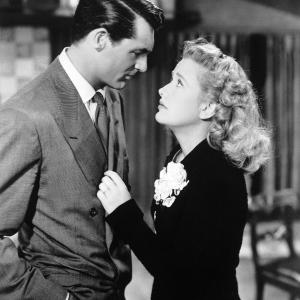 Still of Cary Grant and Priscilla Lane in Arsenic and Old Lace 1944