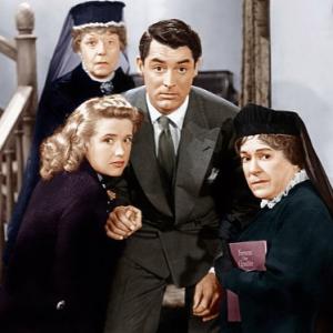 Cary Grant Jean Adair Josephine Hull and Priscilla Lane in Arsenic and Old Lace 1944