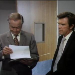 Still of Robert Young and Robert Lansing in Marcus Welby MD 1969