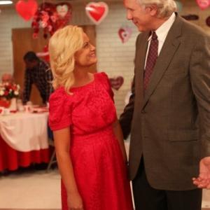 Still of John Larroquette and Amy Poehler in Parks and Recreation 2009