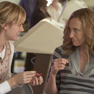 Still of Toni Collette and Brie Larson in United States of Tara (2009)