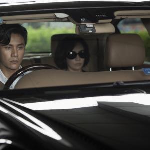 Still of Carina Lau and Kun Chen in Bends (2013)