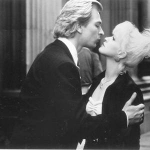 Still of Julian Sands and Cyndi Lauper in Vibes 1988
