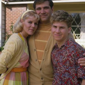 Jason Hervey Dan Lauria and Alley Mills at event of The Wonder Years 1988