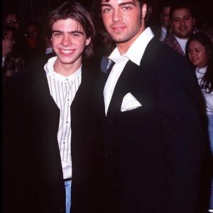 Joey Lawrence and Matthew Lawrence at event of Broken Arrow 1996